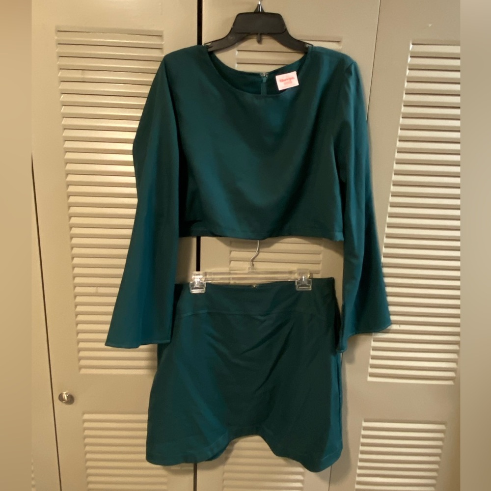 Long sleeve cropped set
